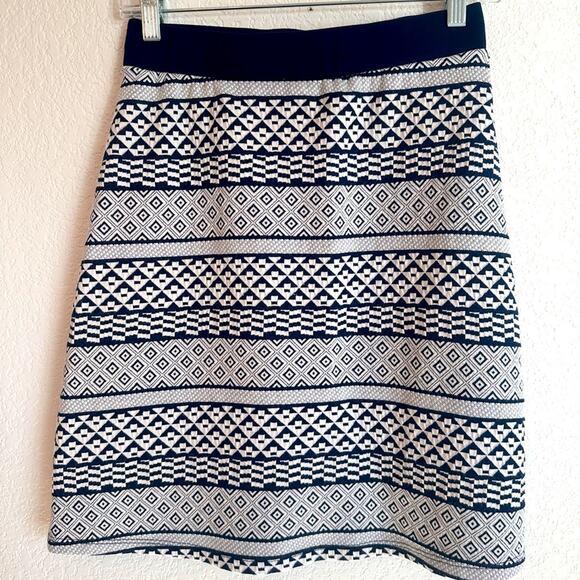 Gilli Geometric A-Line Skirt Blue & White Stretch Sz Medium EUC - Picture 1 of 5